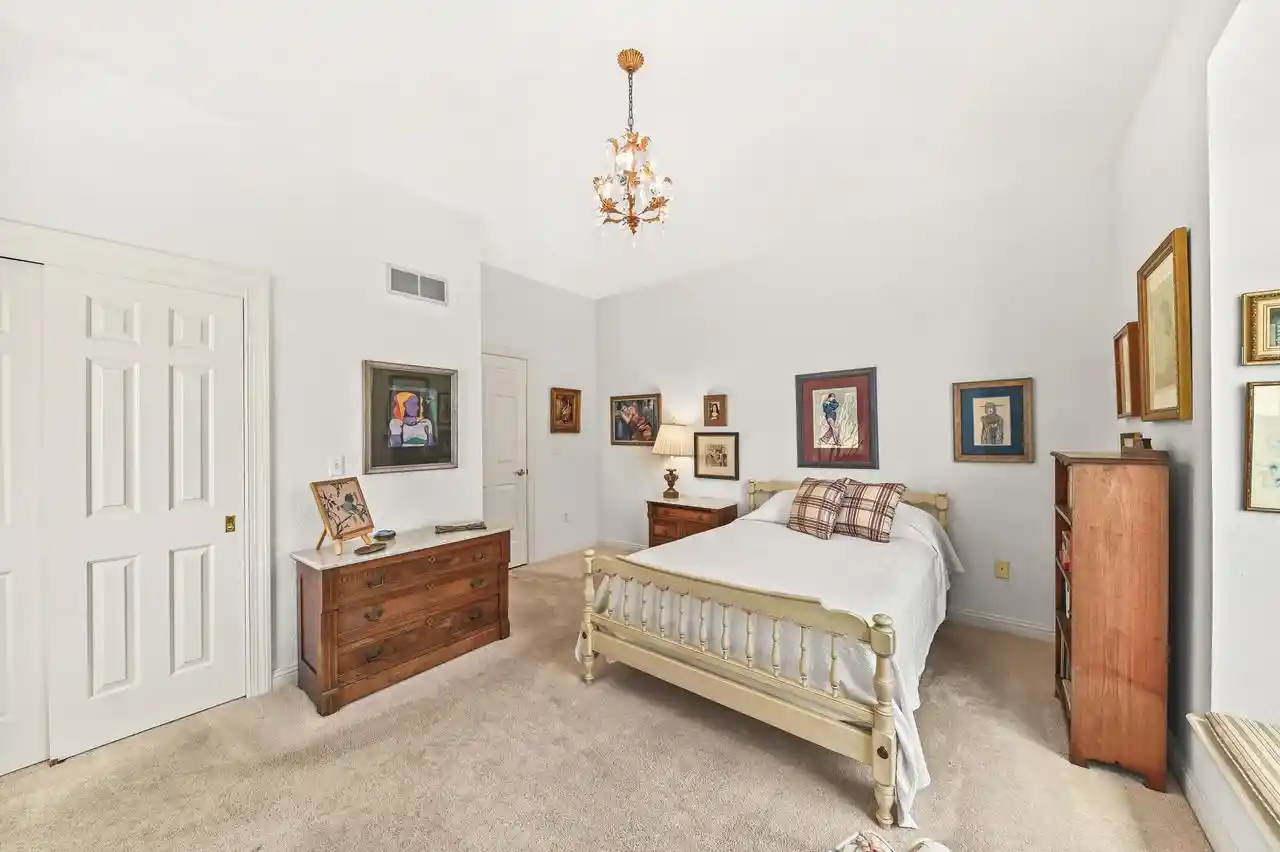 Photo 3 of Condo for sale at 10820 N Essex Dr, Mequon, WI 53092 | MLS# 1981521 | Listing updated on 2026-09-24