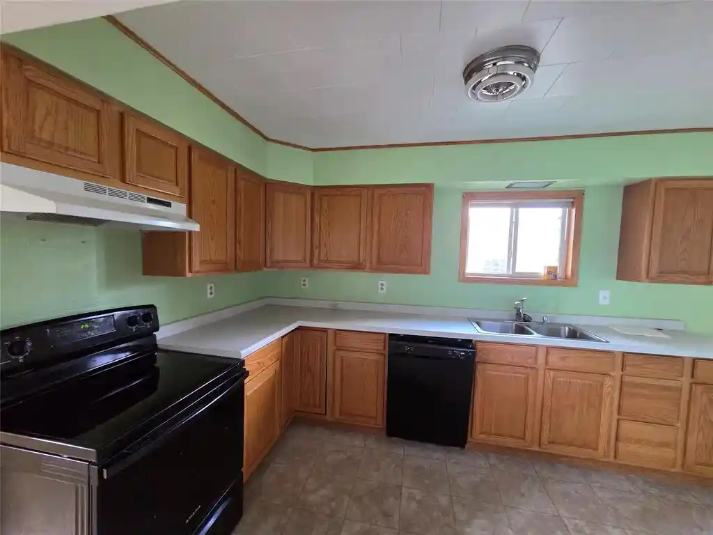 Photo 3 of Single family home for sale at W5587 Davlin St, Sheldon, WI 54766 | MLS# 1605182 | Listing updated on 2026-09-21