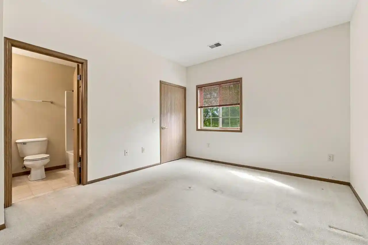 Photo 3 of Condo for sale at 2183 Pine Ridge Ct #G, Grafton, WI 53024 | MLS# 1981531 | Listing updated on 2026-10-06