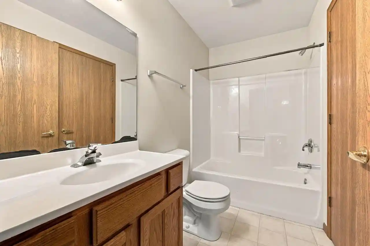 Photo 4 of Condo for sale at 2183 Pine Ridge Ct #G, Grafton, WI 53024 | MLS# 1981531 | Listing updated on 2026-10-06
