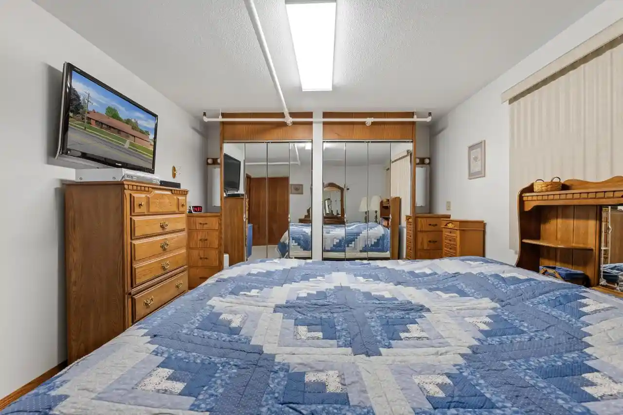 Photo 4 of Single family home for sale at 109 Winnebago St S St, Caledonia, MN 55921 | MLS# 1981539 | Listing updated on 2026-10-06