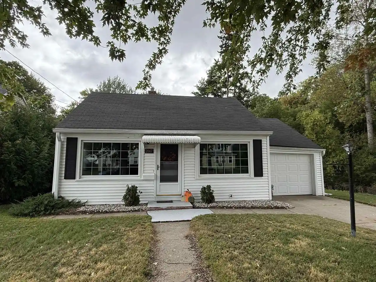 Photo 1 of Single family home for sale at 2017 10th Avenue, Menominee, MI 49858 | MLS# 50333033 | Listing updated on 2026-10-02
