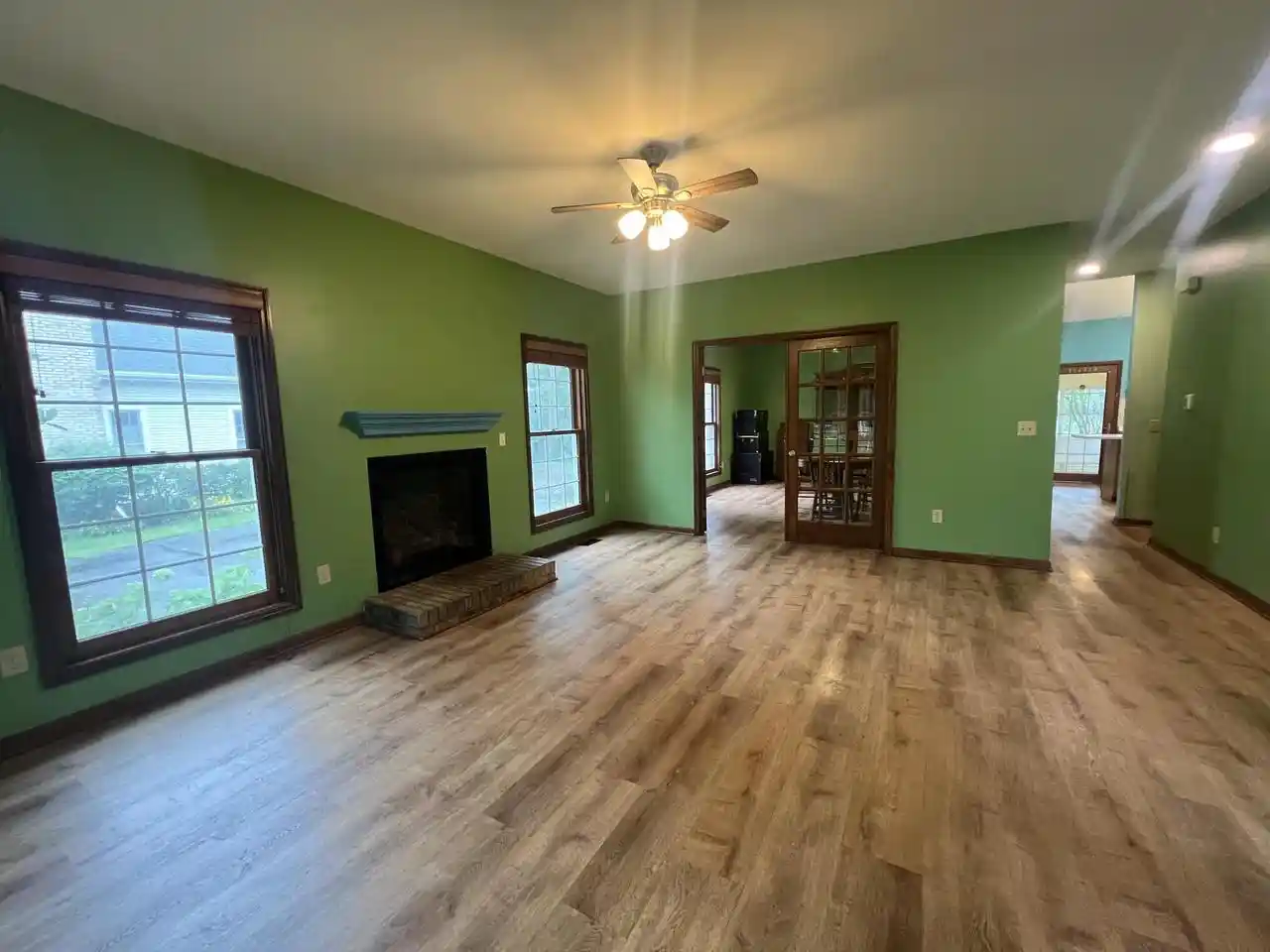 Photo 2 of Condo for sale at 951 S Lake Shore Dr #6, Lake Geneva, WI 53147 | MLS# 1981540 | Listing updated on 2026-09-21