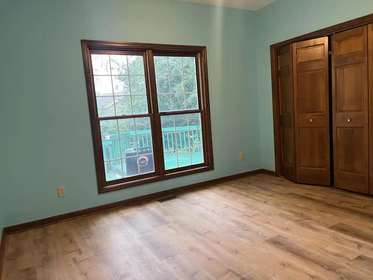 Photo 3 of Condo for sale at 951 S Lake Shore Dr #6, Lake Geneva, WI 53147 | MLS# 1981540 | Listing updated on 2026-09-21