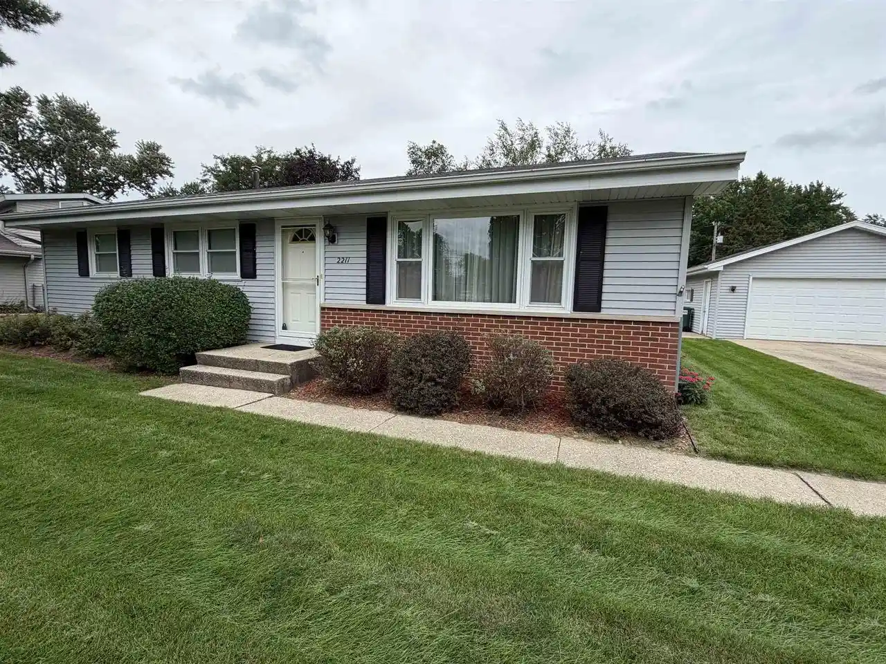 Photo 1 of Single family home for sale at 2211 E Easy St, Beloit, WI 53511 | MLS# 2033139 | Listing updated on 2026-09-21