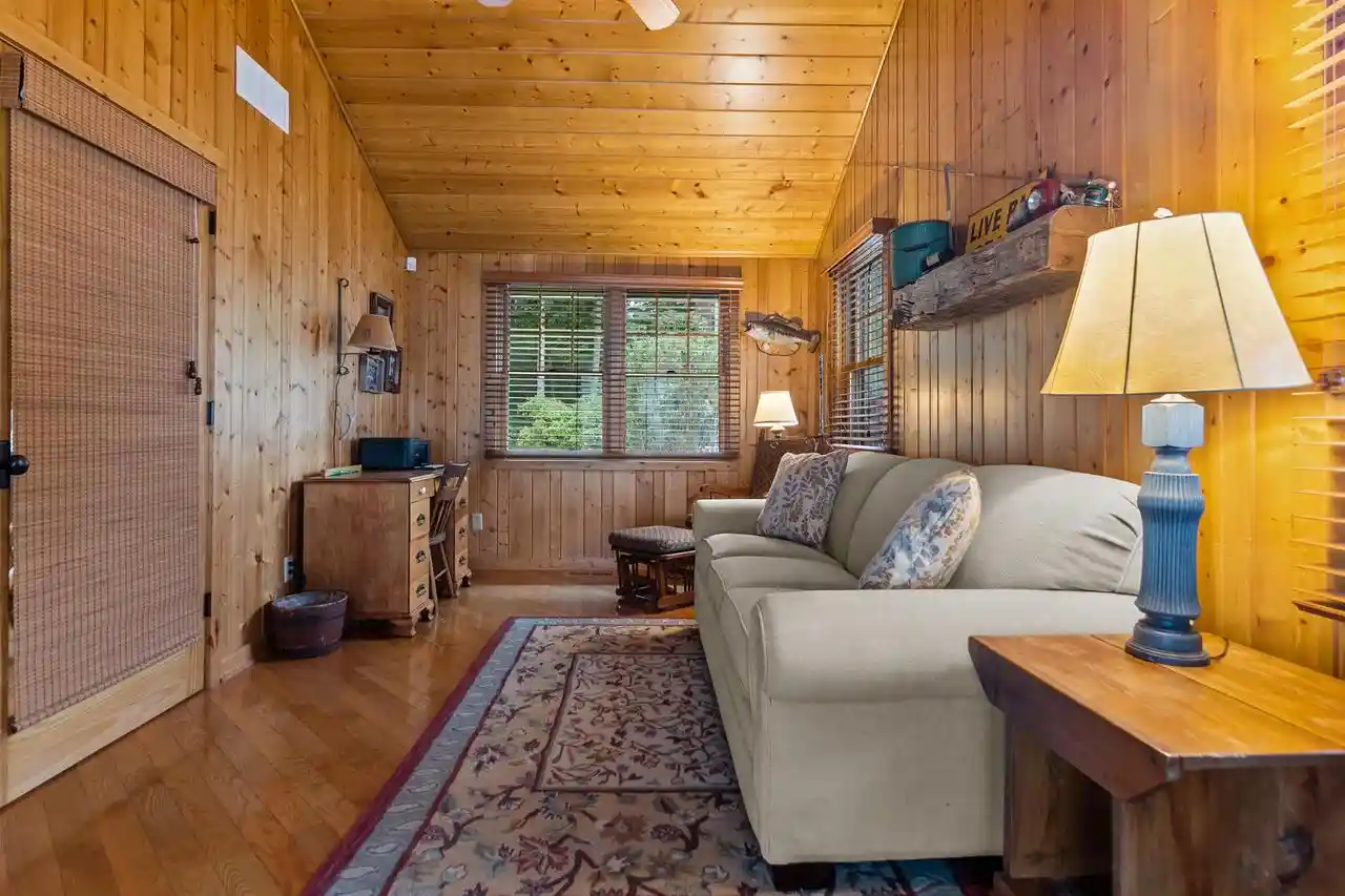 Photo 3 of Single family home for sale at 264 W Park Dr, Twin Lakes, WI 53181 | MLS# 1981543 | Listing updated on 2026-09-25