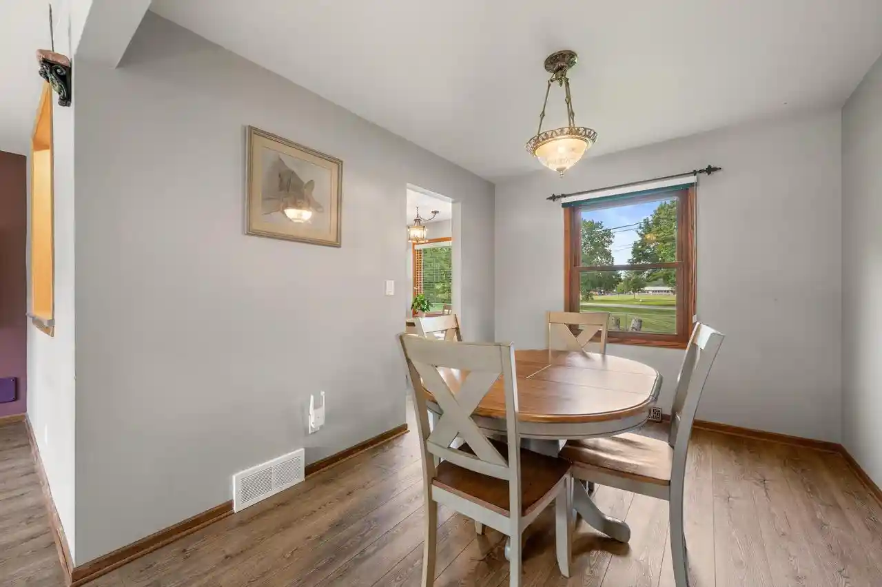Photo 2 of Single family home for sale at 1324 W Paradise Ct, Glendale, WI 53209 | MLS# 1981544 | Listing updated on 2026-10-02