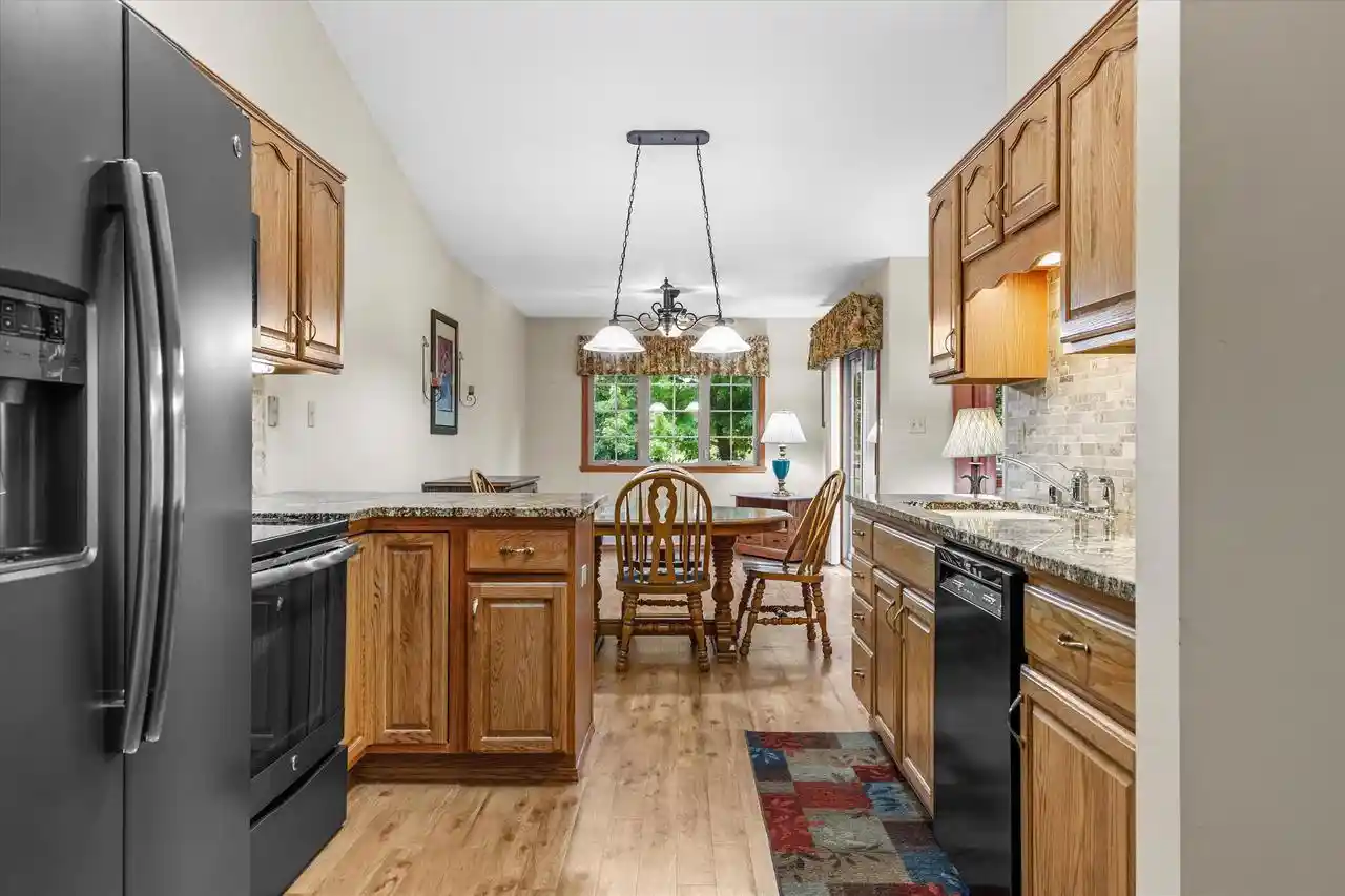 Photo 2 of Condo for sale at 941 W York St, Oak Creek, WI 53154 | MLS# 1981553 | Listing updated on 2026-09-26