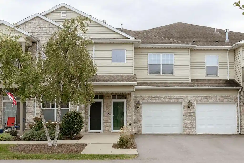 Condo for sale at N17w26522 Meadowgrass Cir #B, Pewaukee, WI 53072 | MLS# 1981554