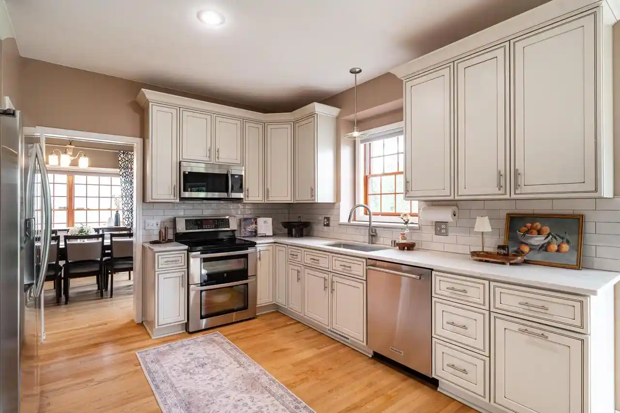 Photo 3 of Single family home for sale at 3260 E James Dr, Oak Creek, WI 53154 | MLS# 1981556 | Listing updated on 2026-10-07