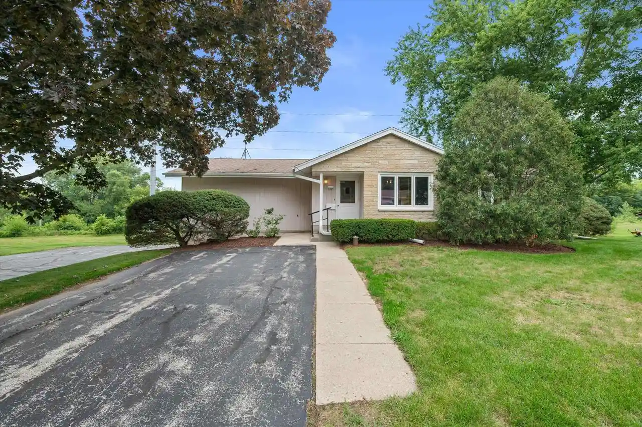 Photo 1 of Single family home for sale at 2305 Patricia Ln, Waukesha, WI 53188 | MLS# 2033151 | Listing updated on 2026-09-21