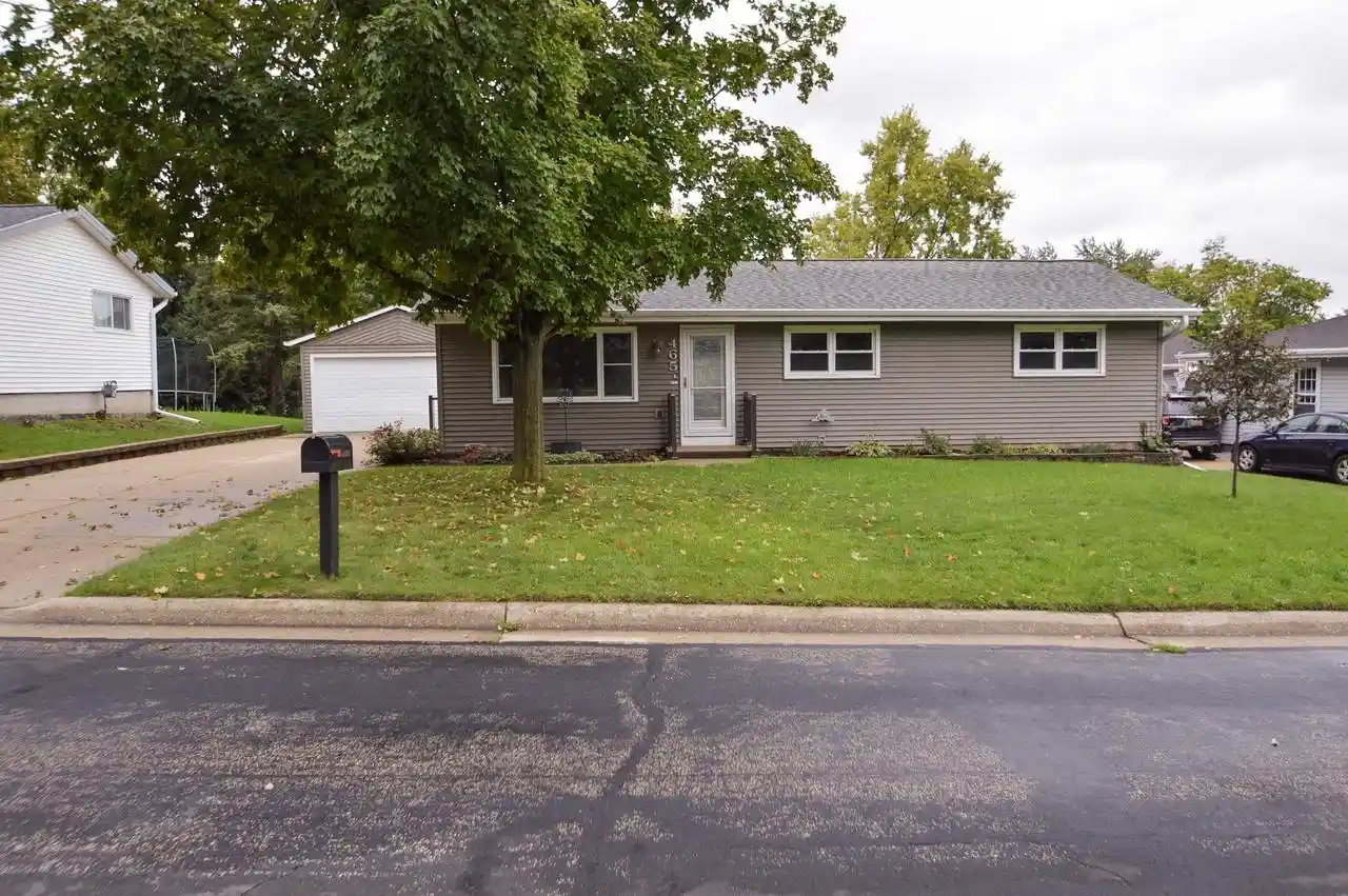 Photo 1 of Single family home for sale at 465 Raintree Dr, Fort Atkinson, WI 53538 | MLS# 2033157 | Listing updated on 2026-09-21