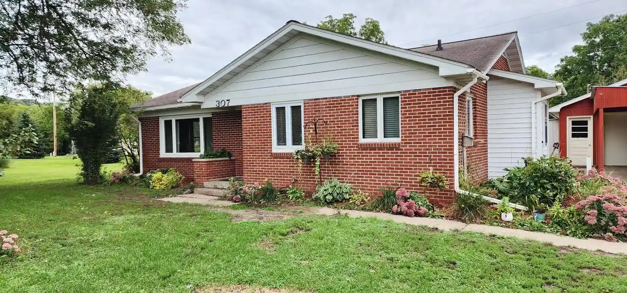 Photo 2 of Single family home for sale at 307 Michaels St, Cochrane, WI 54622 | MLS# 1981575 | Listing updated on 2026-09-30