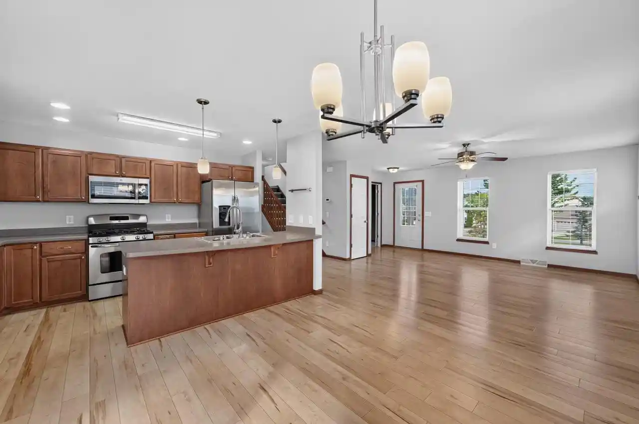 Photo 4 of Single family home for sale at 714 Color Peak Rd, Verona, WI 53593 | MLS# 2033162 | Listing updated on 2026-10-22