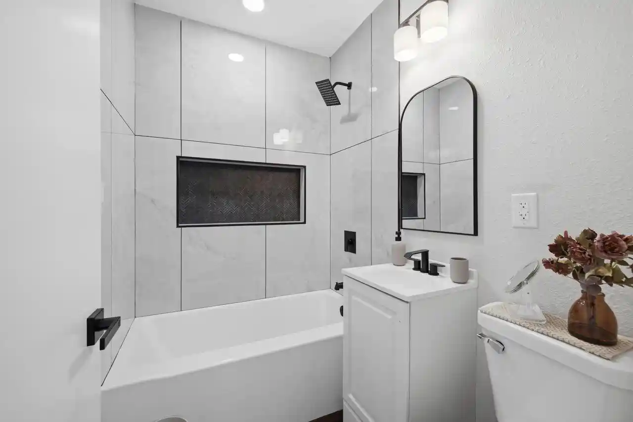Photo 3 of Single family home for sale at 1341 Ohio St, Racine, WI 53405 | MLS# 1981582 | Listing updated on 2026-09-22