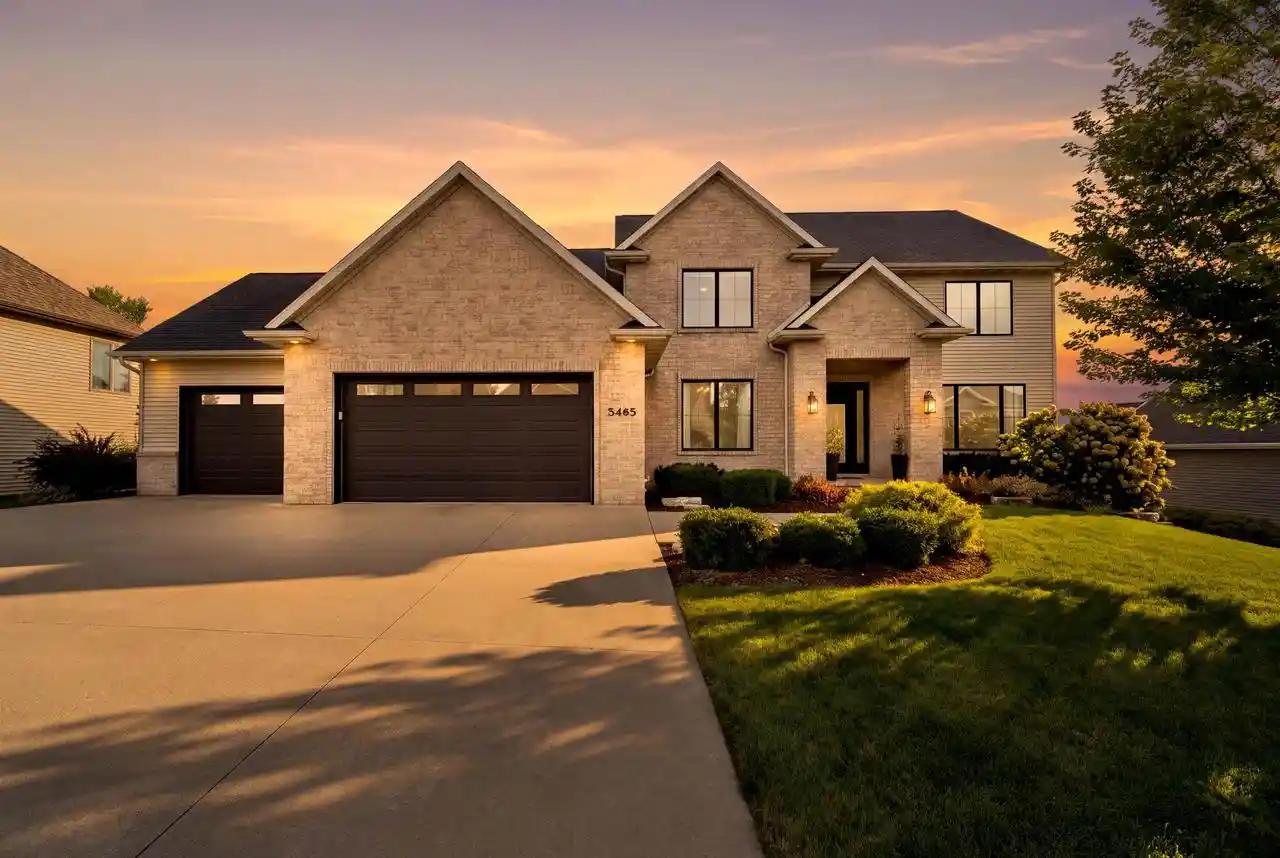 Photo 1 of Single family home for sale at 5465 N Haymeadow Ave, Appleton, WI 54913 | MLS# 50333049 | Listing updated on 2026-09-23
