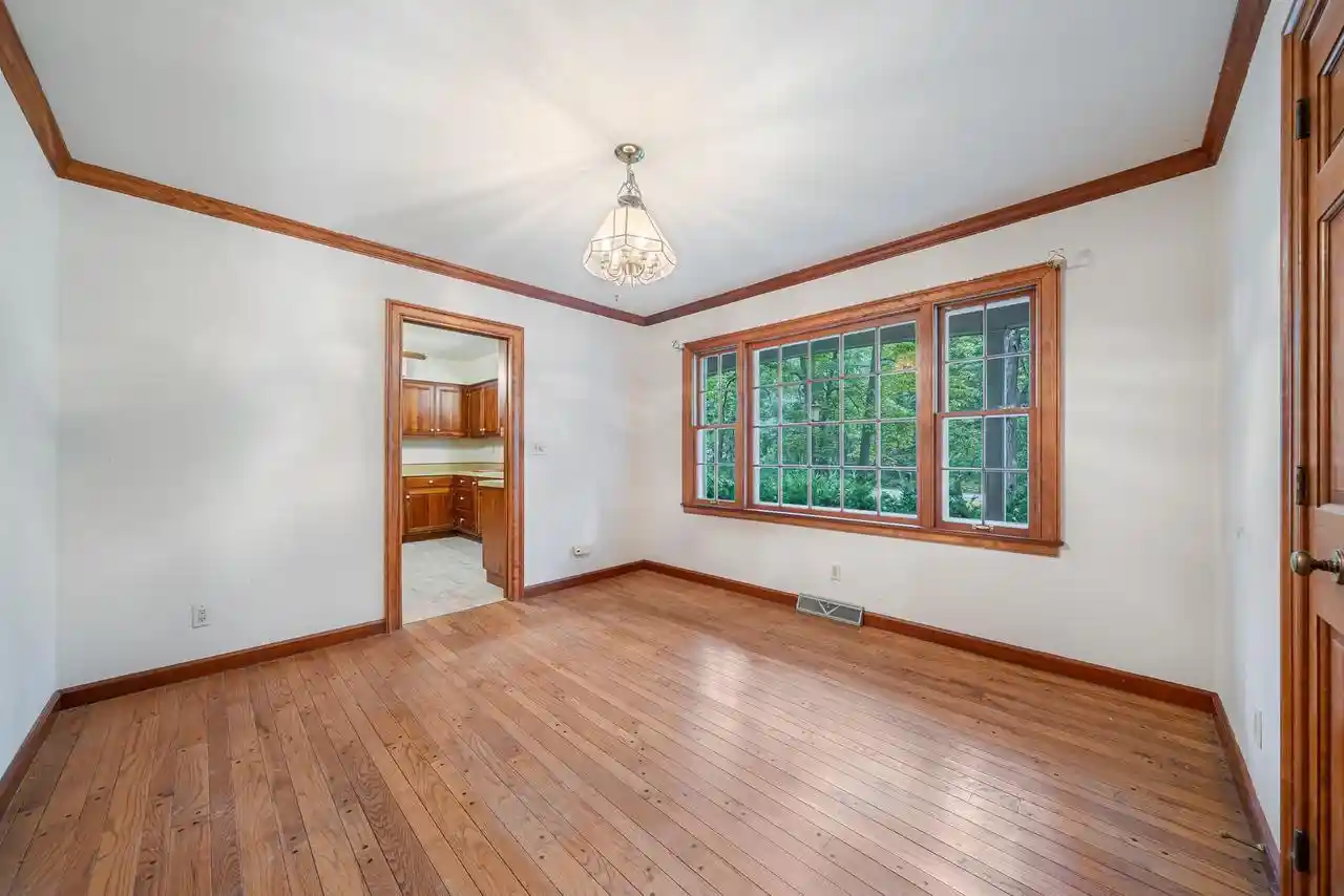 Photo 2 of Single family home for sale at 25 Lullabye Rd, Oshkosh, WI 54904 | MLS# 50333045 | Listing updated on 2026-09-22