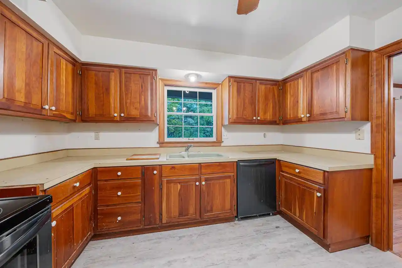 Photo 3 of Single family home for sale at 25 Lullabye Rd, Oshkosh, WI 54904 | MLS# 50333045 | Listing updated on 2026-09-22