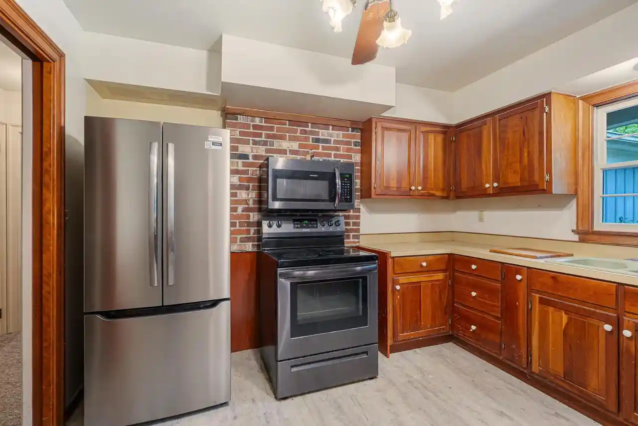 Photo 3 of Single family home for sale at 25 Lullabye Rd, Oshkosh, WI 54904 | MLS# 50333045 | Listing updated on 2026-09-22