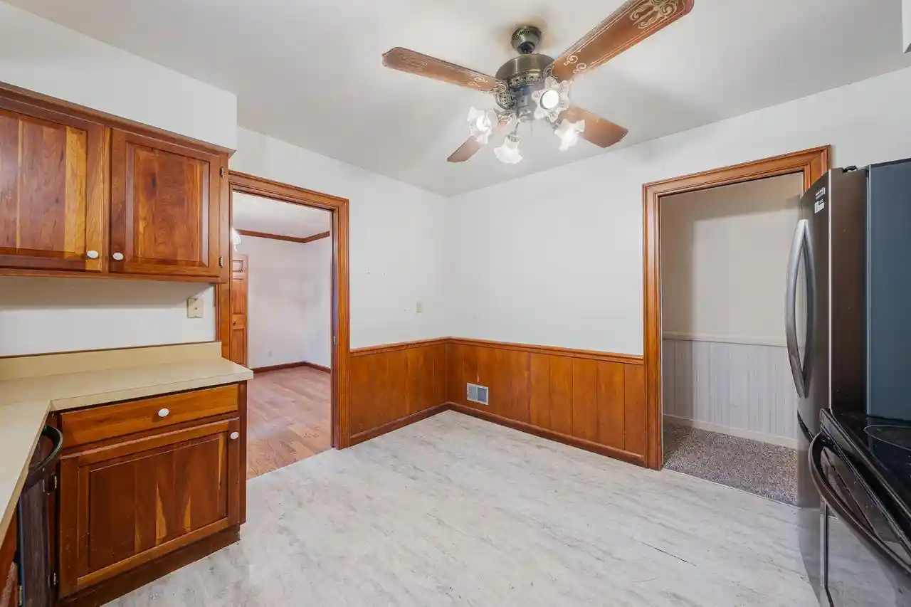 Photo 4 of Single family home for sale at 25 Lullabye Rd, Oshkosh, WI 54904 | MLS# 50333045 | Listing updated on 2026-09-22