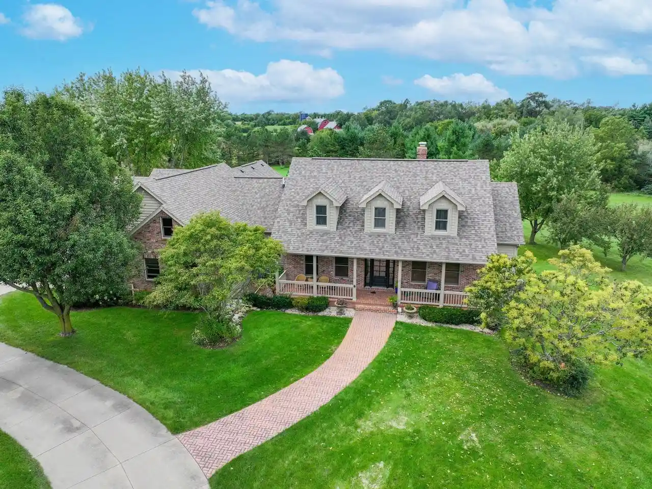 Photo 1 of Single family home for sale at 5046 Briar Ridge Ct, Burlington, WI 53105 | MLS# 1981590 | Listing updated on 2026-10-01