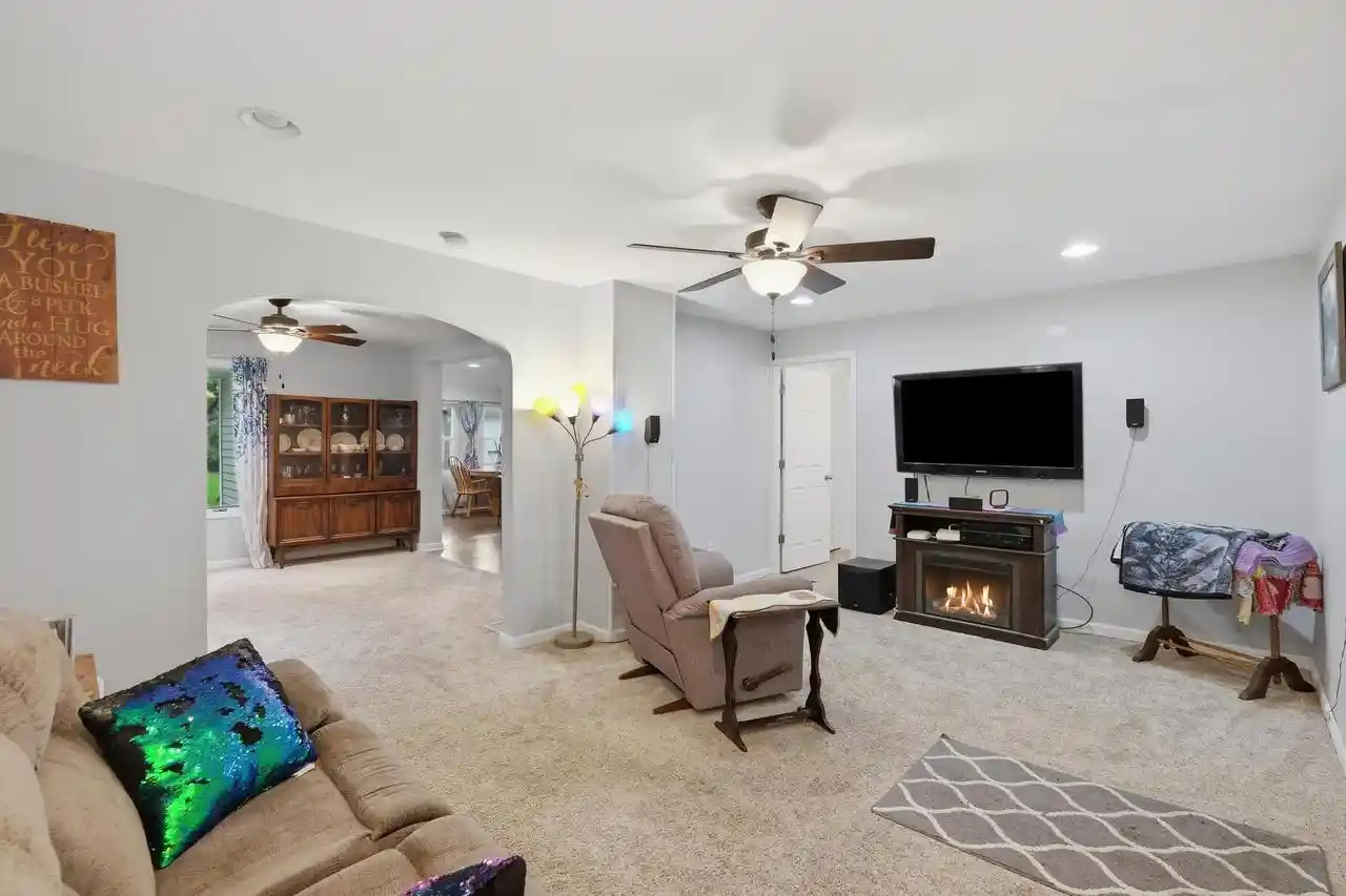 Photo 3 of Single family home for sale at 516 E Fulton St, Edgerton, WI 53534 | MLS# 2033173 | Listing updated on 2026-10-08
