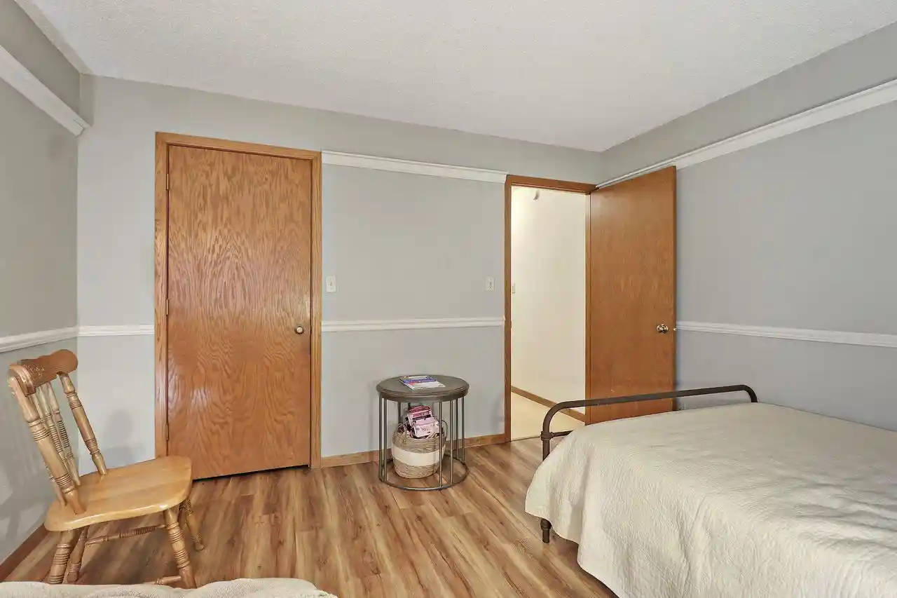 Listing Photo 4 - Condo for sale in building located at 3818 Cheyenne Ct, Caledonia, WI 53404 - Unit #G
