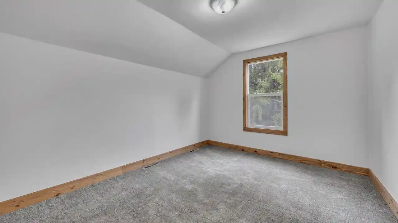 Photo 4 of Single family home for sale at 2423 Sandy Bay Rd, Manitowoc, WI 54220 | MLS# 1981619 | Listing updated on 2026-09-22