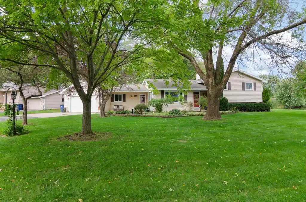 Photo 1 of Single family home for sale at 600 Harvard Dr, Neenah, WI 54956 | MLS# 50333064 | Listing updated on 2026-09-22