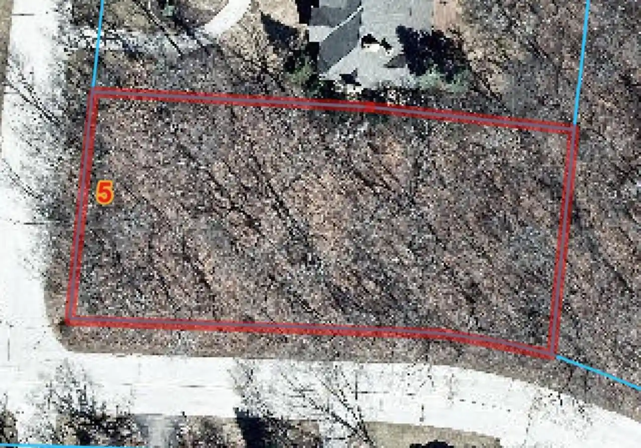 Photo 2 of Land for sale at 5 Oakridge Ct, Fond Du Lac, WI 54937 | MLS# 50333067 | Listing updated on 2026-09-22
