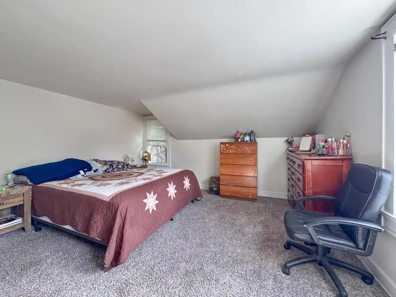 Photo 4 of Multi family home for sale at 1019 E Walnut St, Green Bay, WI 54301 | MLS# 50333066 | Listing updated on 2026-09-22