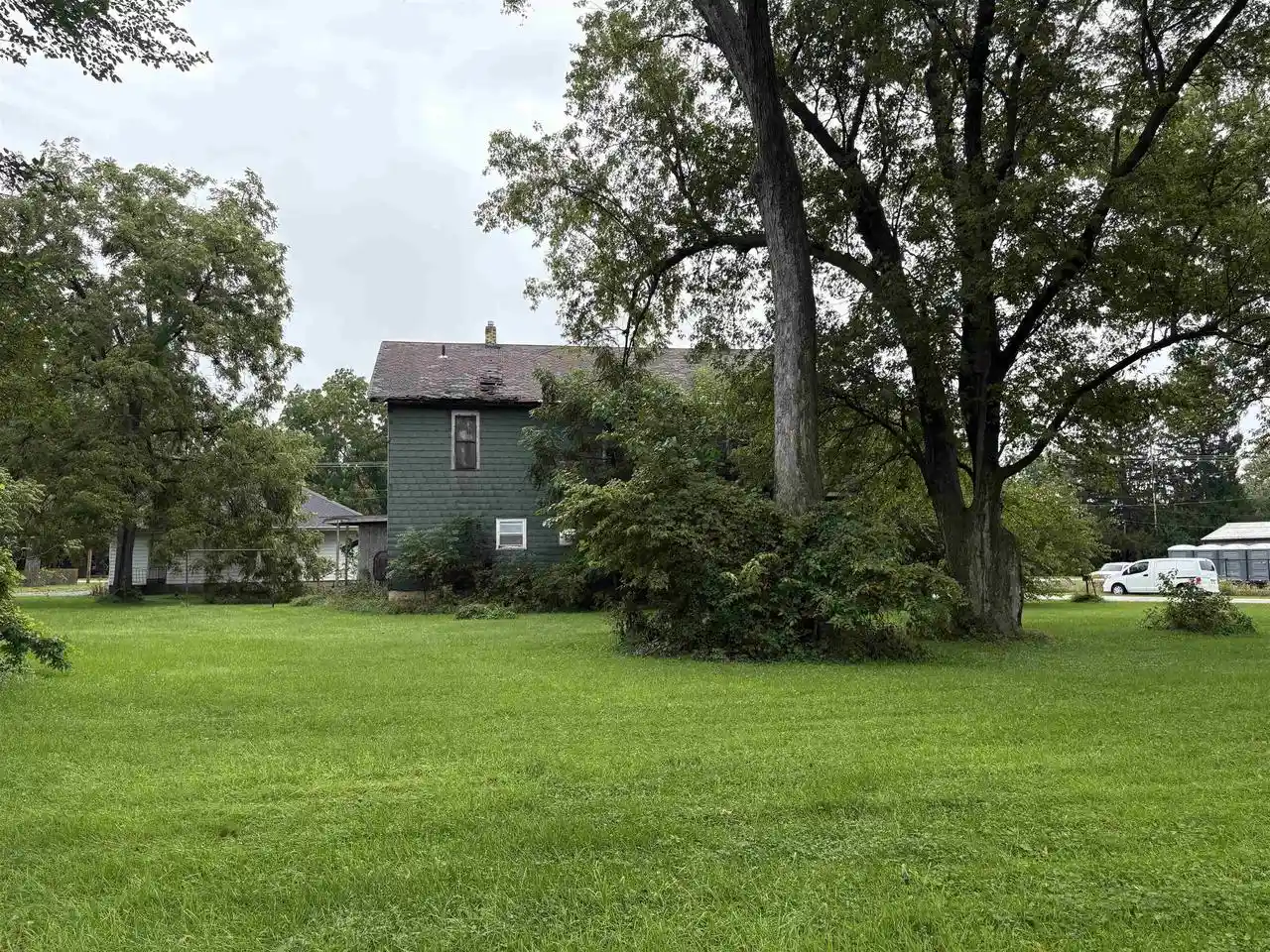 Photo 1 of Sale Pending at 11041 E Willow Dr, Whitewater, WI 53190 | MLS# 2033186 | Listing updated on 2026-09-27