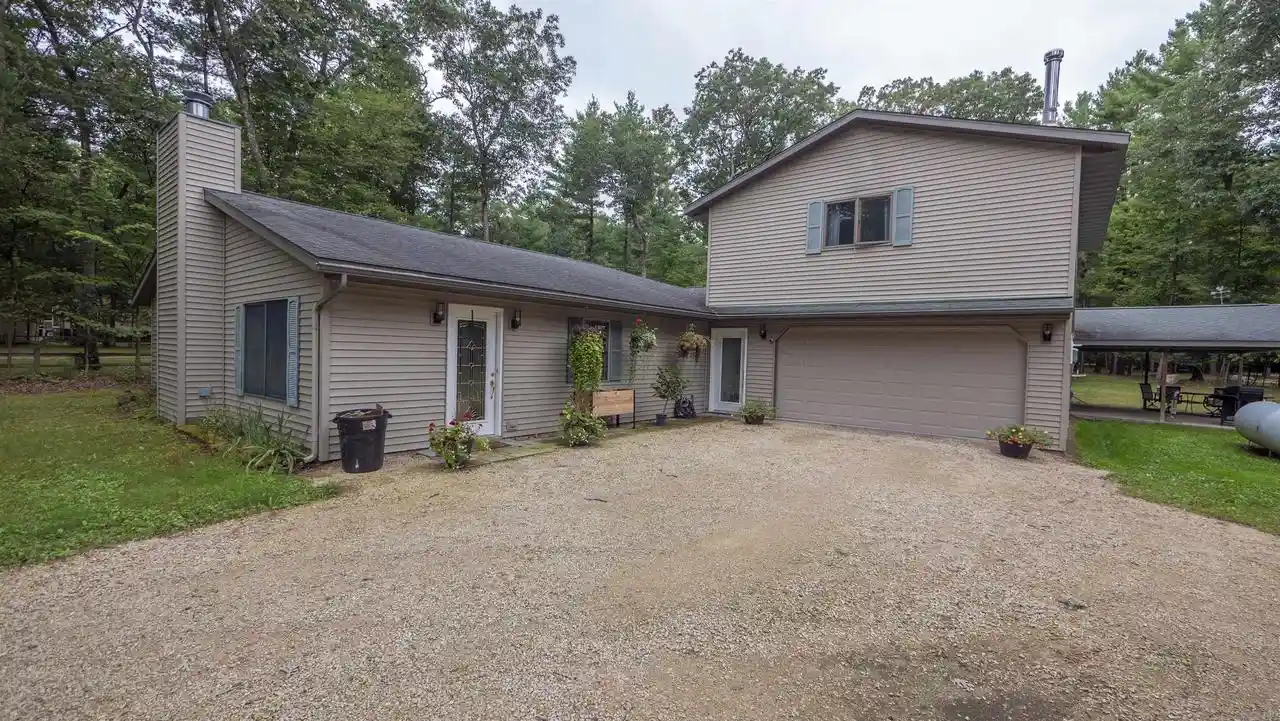 Photo 1 of Single family home for sale at N1121 20th Lane, Neshkoro, WI 54960 | MLS# 50333057 | Listing updated on 2026-09-30