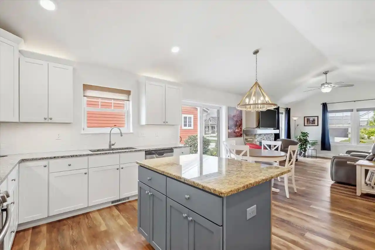 Photo 4 of Single family home for sale at 1811 Farm View Dr, Grafton, WI 53024 | MLS# 1981645 | Listing updated on 2026-09-25
