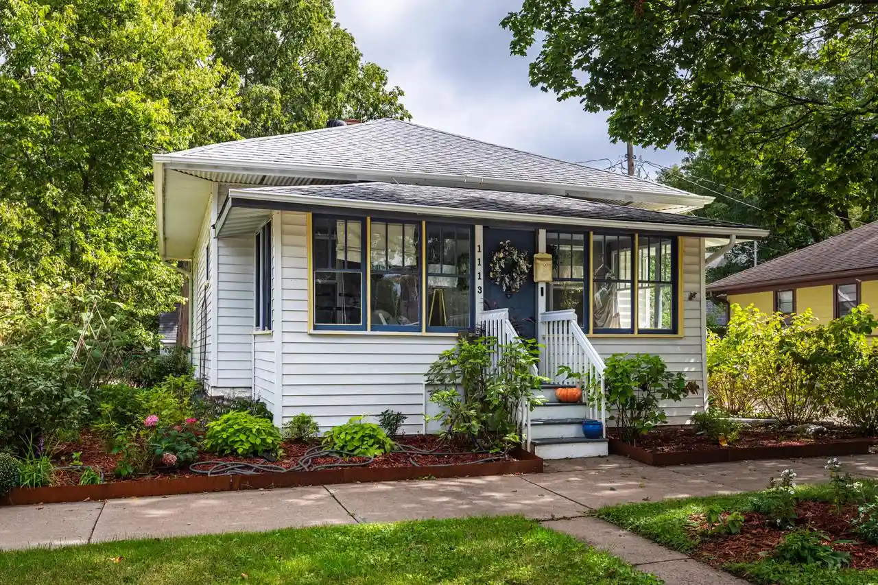 Photo 1 of Single family home for sale at 1113 13th Street S St, La Crosse, WI 54601 | MLS# 1981650 | Listing updated on 2026-10-01