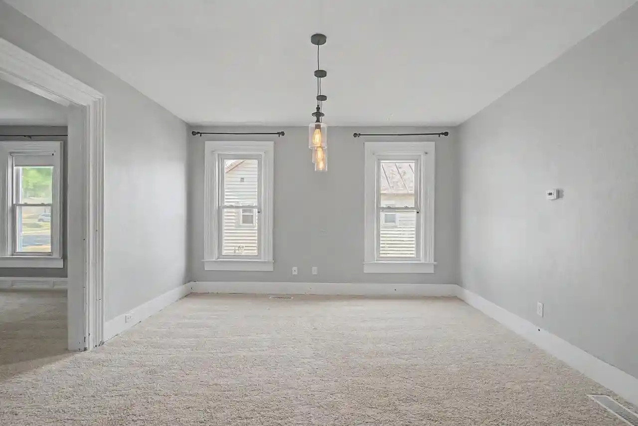 Photo 4 of Single family home for sale at 520 Avon St, La Crosse, WI 54603 | MLS# 1981652 | Listing updated on 2026-09-25