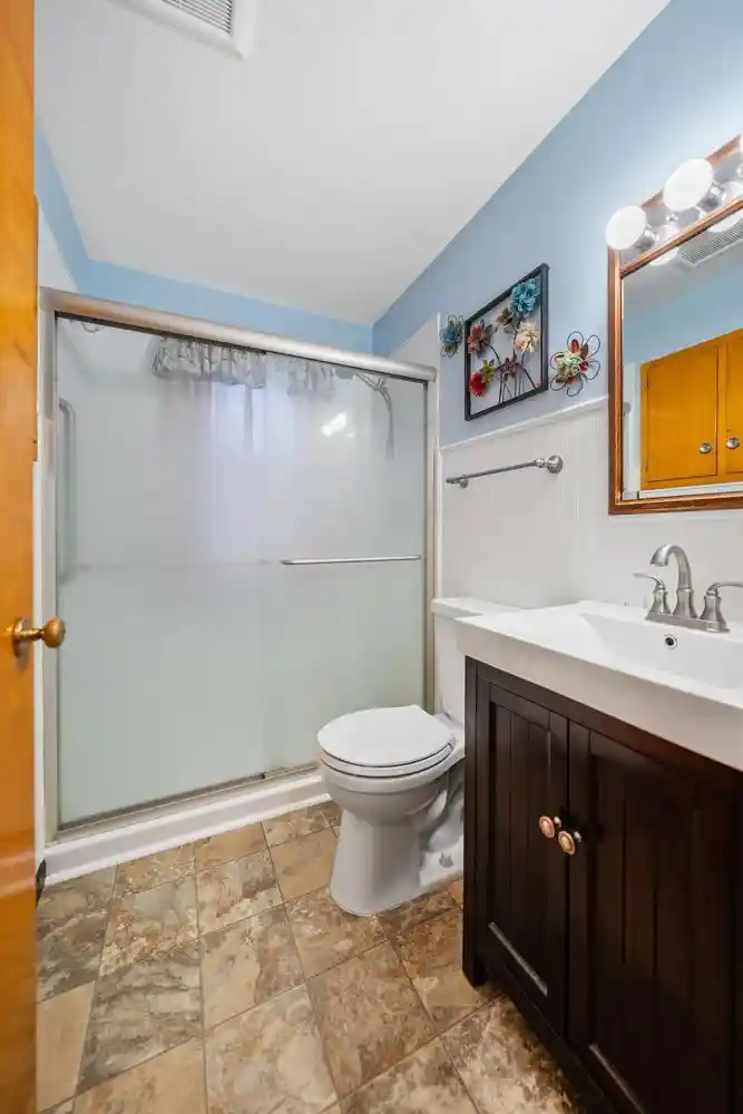 Photo 3 of Single family home for sale at 815 Irvington St, Green Bay, WI 54304 | MLS# 50333079 | Listing updated on 2026-09-22