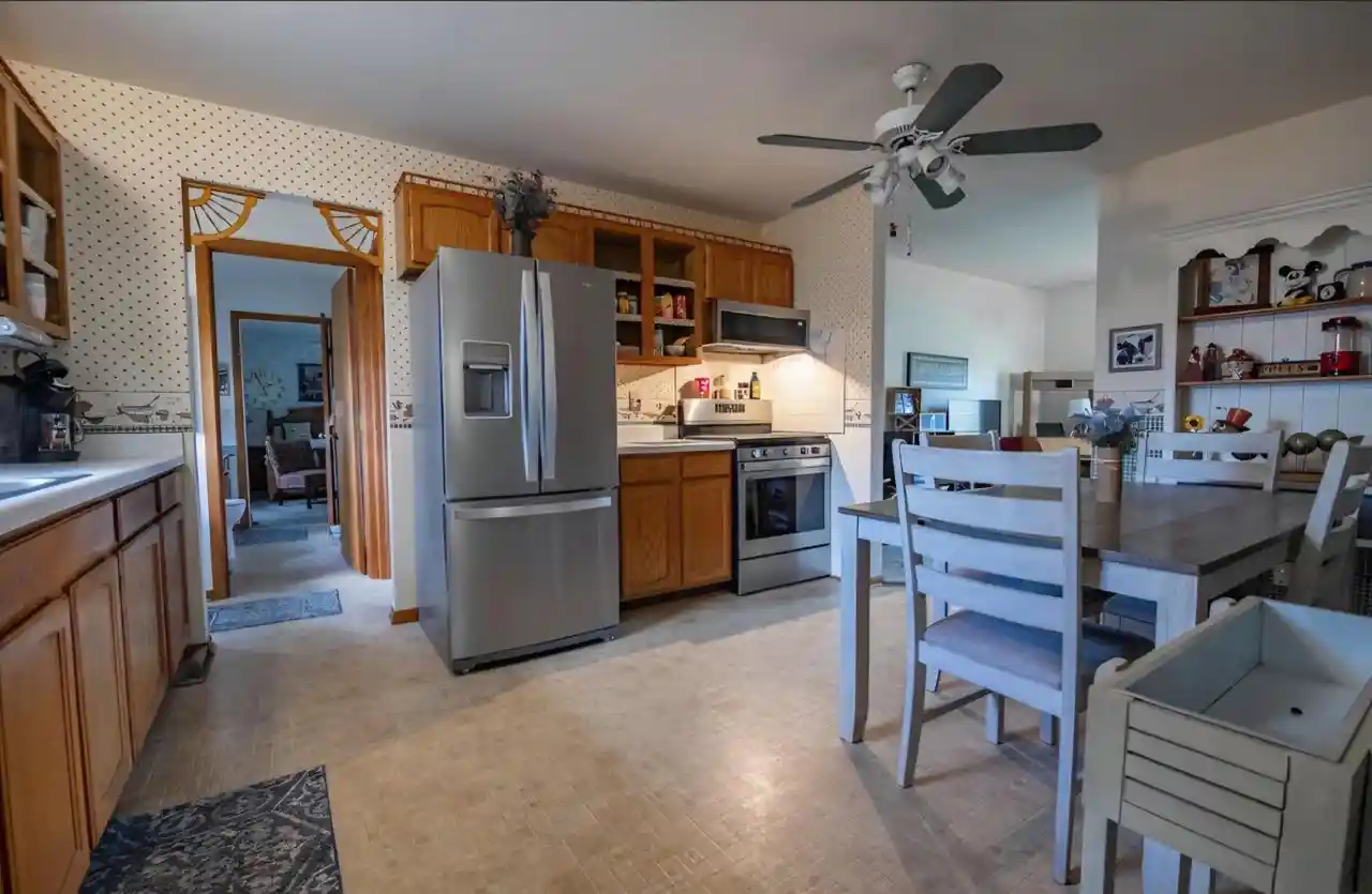 Photo 3 of Single family home for sale at 2035 Dustir Dr, Caledonia, WI 53402 | MLS# 1981654 | Listing updated on 2026-09-22