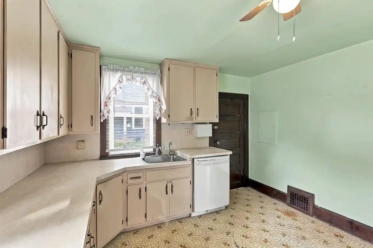 Photo 3 of Single family home for sale at 305 E 8th Street, Kaukauna, WI 54130 | MLS# 50333078 | Listing updated on 2026-09-22