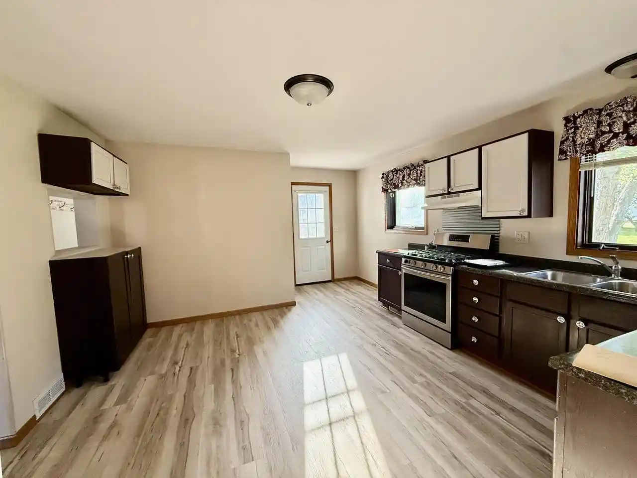 Photo 3 of Single family home for sale at 403 Forest St, Birnamwood, WI 54414 | MLS# 22604709 | Listing updated on 2026-09-22
