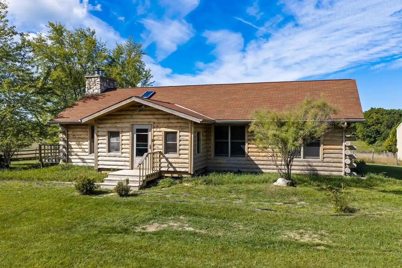 Photo 1 of Single family home for sale at 1391 Main Rd, Washington Island, WI 54246 | MLS# 50333054 | Listing updated on 2026-09-24