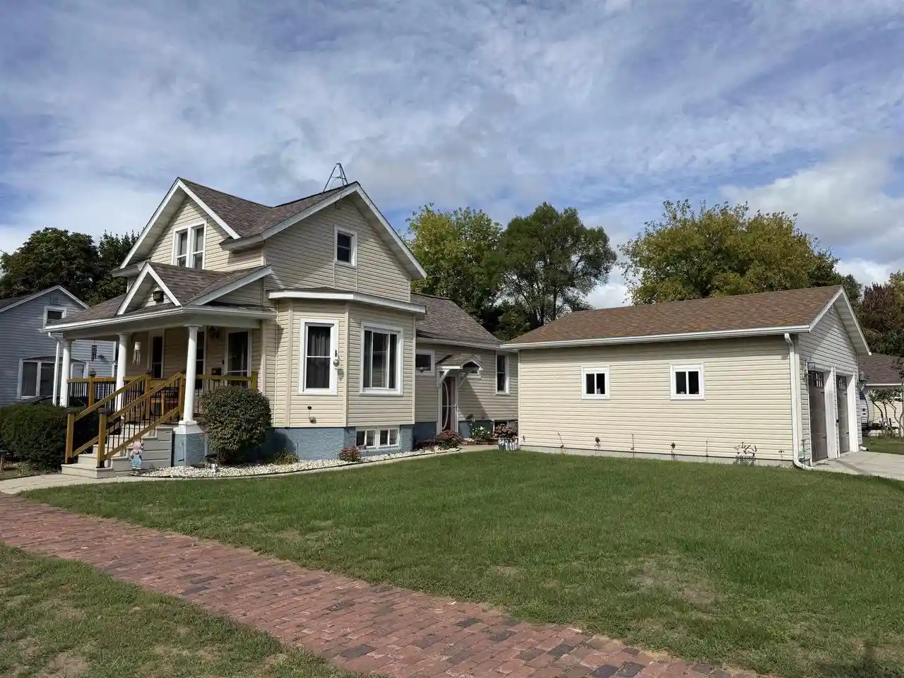 Photo 1 of Single family home for sale at 1500 29th Avenue, Menominee, MI 49858 | MLS# 50333085 | Listing updated on 2026-09-23