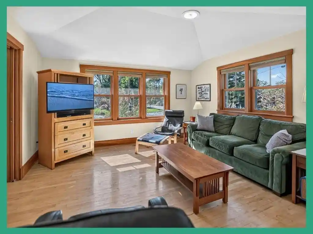 Photo 1 of Single family home for sale at 4209 Winnequah Rd, Monona, WI 53716 | MLS# 2033201 | Listing updated on 2026-10-07