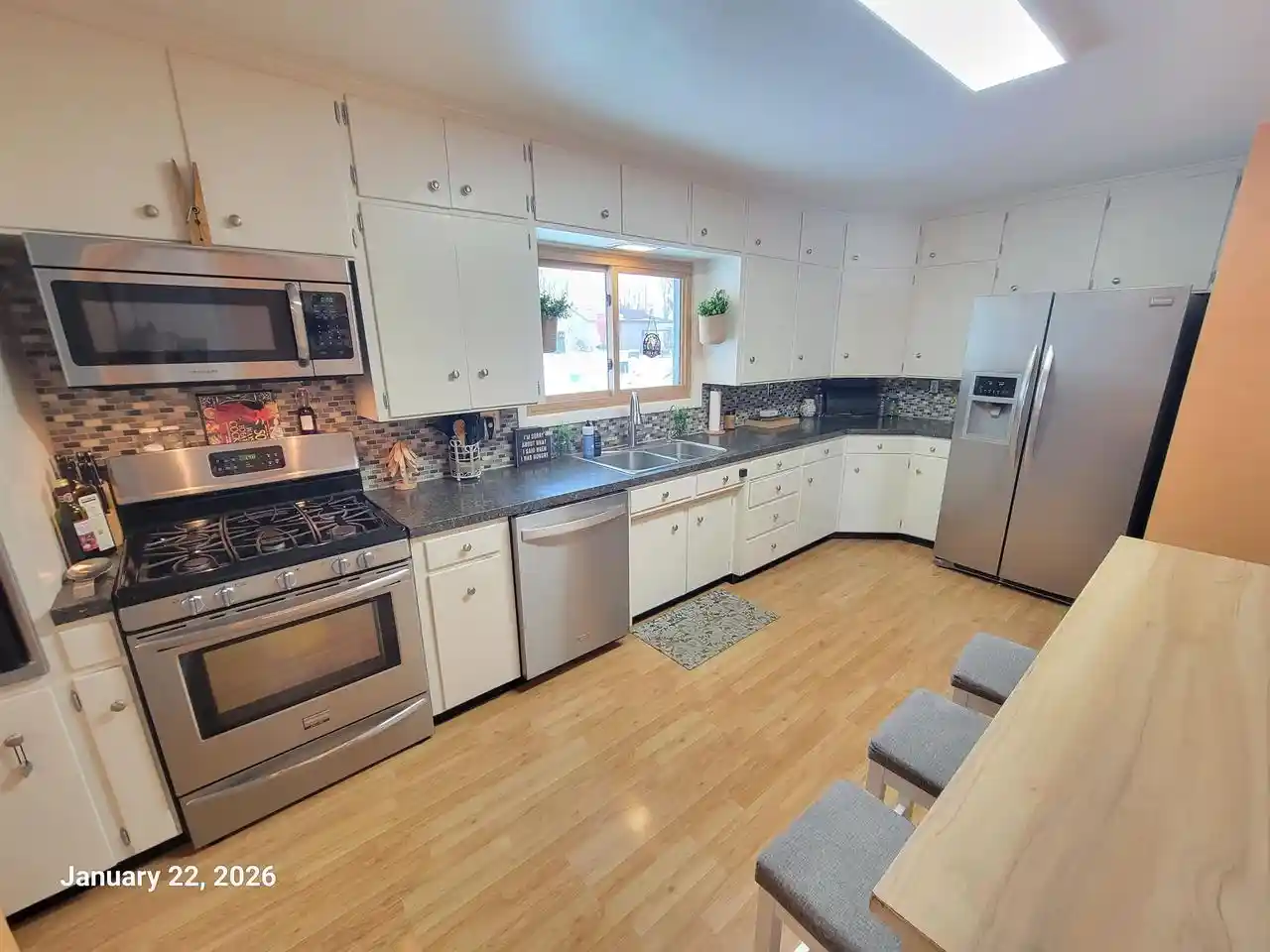 Photo 2 of Single family home for sale at 215 W Cameron St, New London, WI 54961 | MLS# 50333093 | Listing updated on 2026-09-22