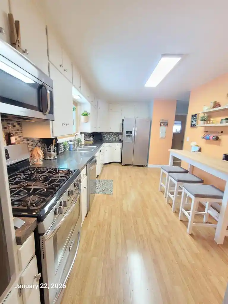 Photo 3 of Single family home for sale at 215 W Cameron St, New London, WI 54961 | MLS# 50333093 | Listing updated on 2026-09-22