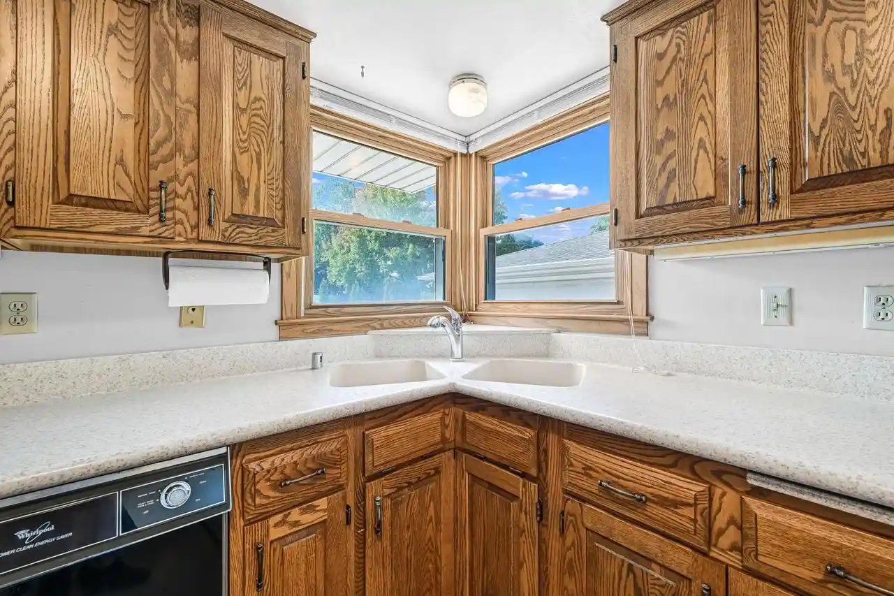 Photo 4 of Single family home for sale at 6041 Doyle St, Greendale, WI 53129 | MLS# 1981667 | Listing updated on 2026-10-02