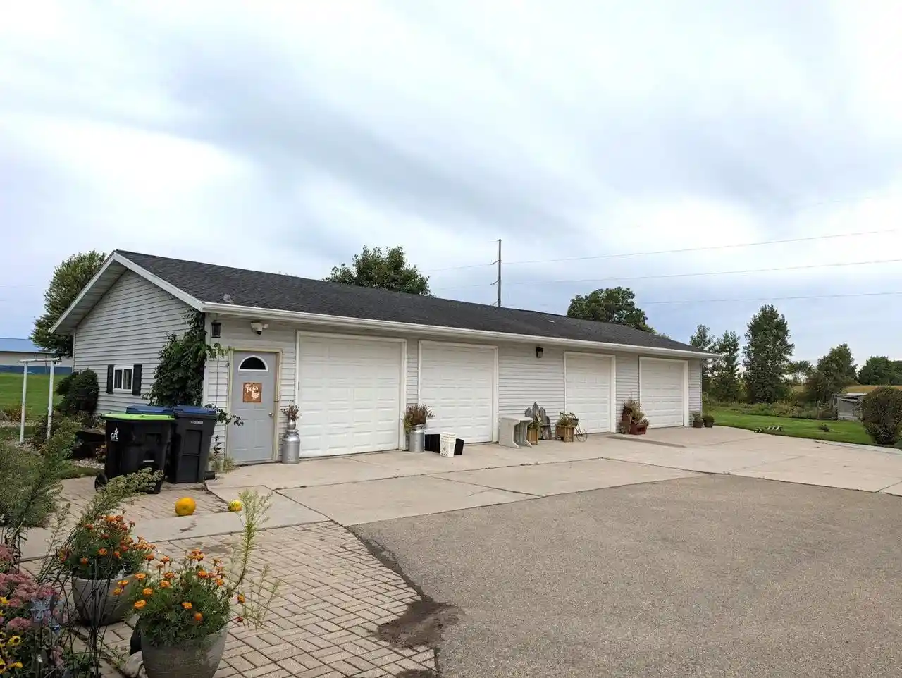 Photo 3 of Single family home for sale at 152 Main St, Potter, WI 54160 | MLS# 50333092 | Listing updated on 2026-09-23