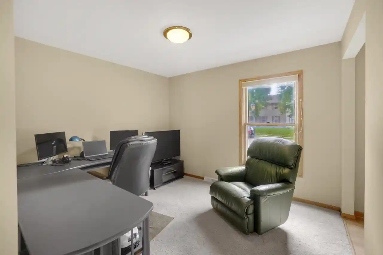 Photo 2 of Single family home for sale at 2724 Oakcrest Dr, Waukesha, WI 53188 | MLS# 1981673 | Listing updated on 2026-09-26