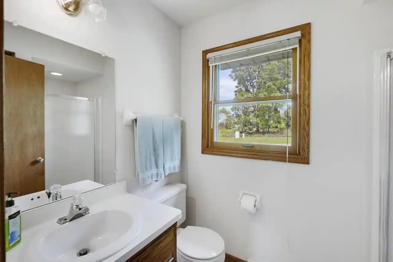 Photo 4 of Single family home for sale at 2724 Oakcrest Dr, Waukesha, WI 53188 | MLS# 1981673 | Listing updated on 2026-09-26