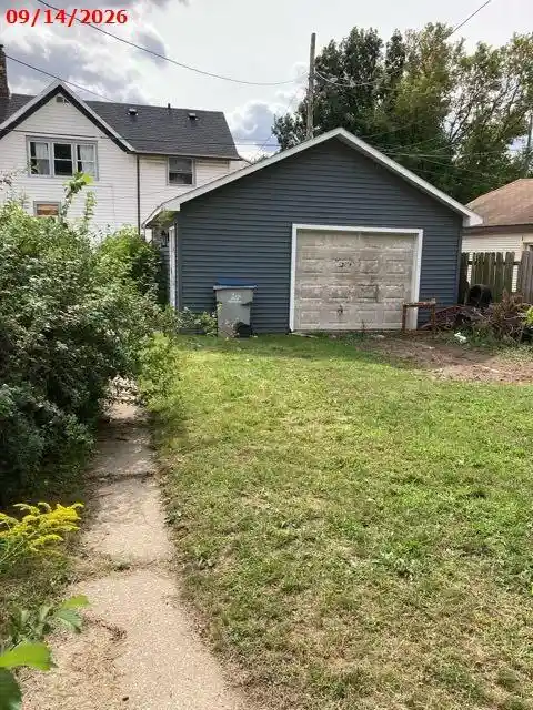 Photo 4 of Multi family home for sale at 3405 W Hayes Ave #3405A, Milwaukee, WI 53215 | MLS# 1981687 | Listing updated on 2026-09-28